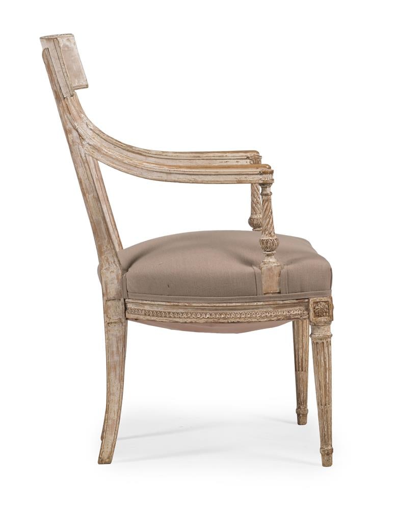 A STRIPPED PINE AND PART PAINTED ARMCHAIR, CONTINENTAL, 18TH CENTURY - 3