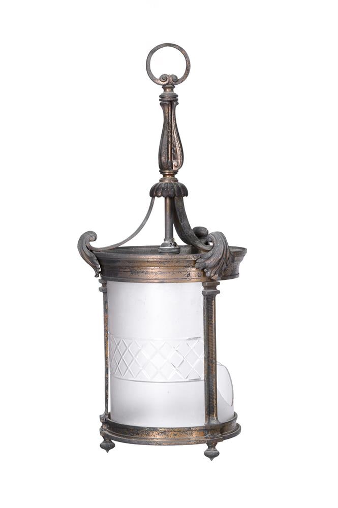 A SET OF SEVEN EDWARDIAN GILT BRONZE AND FROSTED GLASS HANGING LANTERNS, FIRST QUARTER 20TH CENTURY - 3