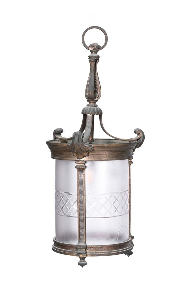 A SET OF SEVEN EDWARDIAN GILT BRONZE AND FROSTED GLASS HANGING LANTERNS, FIRST QUARTER 20TH CENTURY - 5