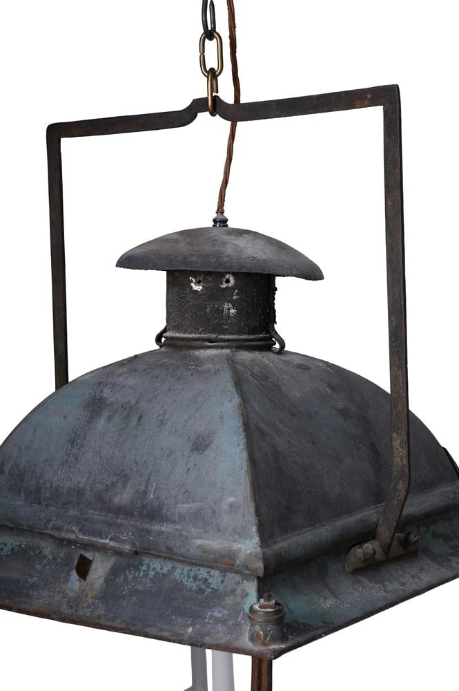 A PATINATED COPPER LANTERN, FRENCH, FIRST HALF 20TH CENTURY - 2