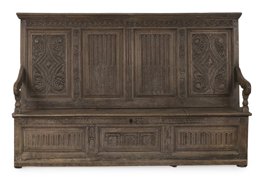 A CARVED OAK FOUR PANEL BOX SETTLE, LAST QUARTER 17TH CENTURY - 2