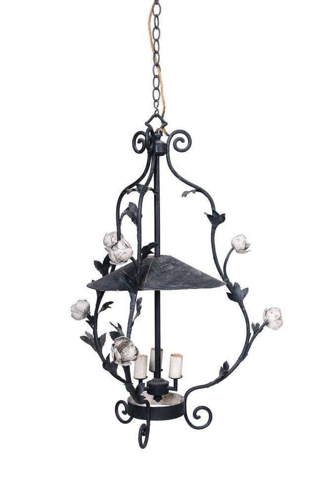 A TOLE PEINTE HANGING WROUGHT IRON HARP LIGHT OR CHANDELIER, FRENCH, FIRST HALF 20TH CENTURY: A TOLE PEINTE HANGING WROUGHT IRON HARP LIGHT OR CHANDELIER FRENCH, FIRST HALF 20TH CENTURY With beaten flowers, leaves and large smoke cowl and hanging chain, fitted for electricity 70cm high, 54cm