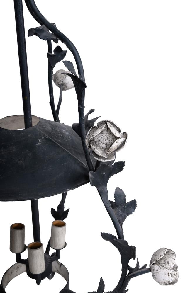 A TOLE PEINTE HANGING WROUGHT IRON HARP LIGHT OR CHANDELIER, FRENCH, FIRST HALF 20TH CENTURY - 3