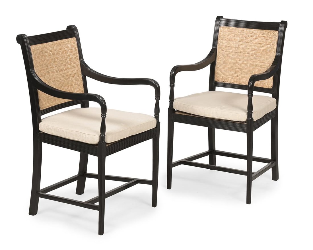 Y A PAIR OF EBONY ARMCHAIRS, IN GEORGE III STYLE, LATE 20TH OR EARLY 21ST CENTURY - 2