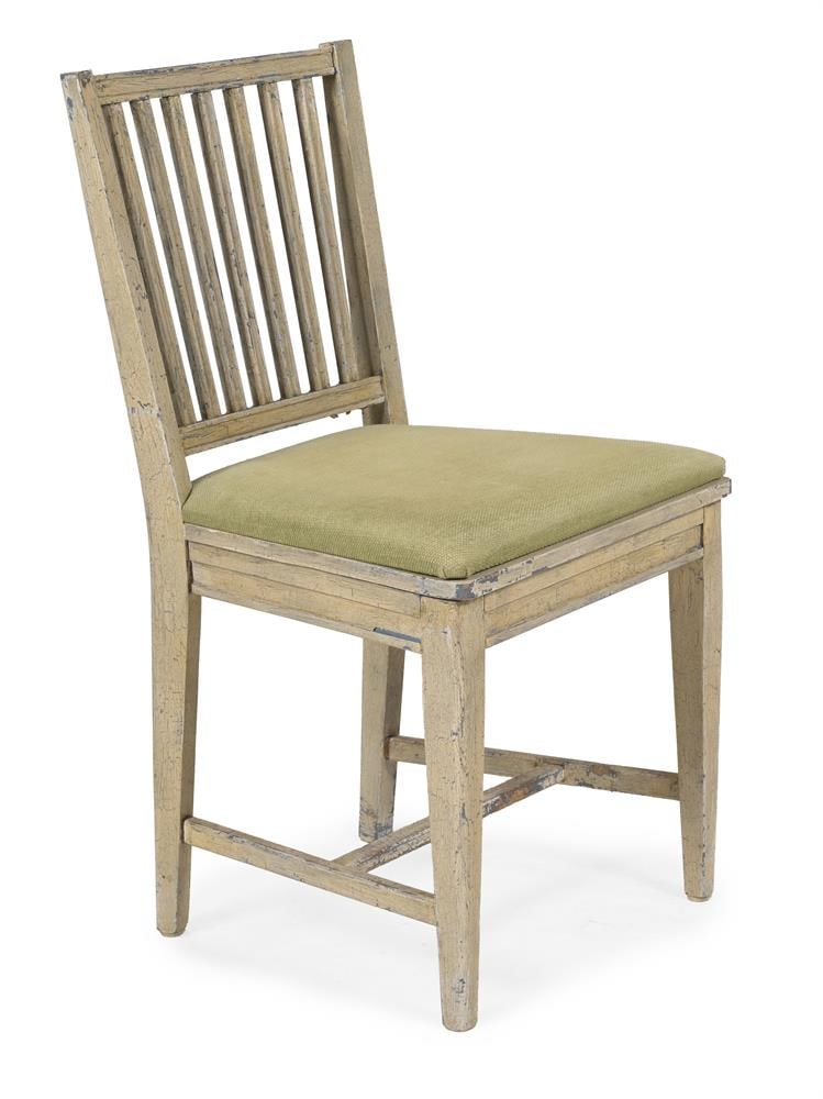 A SET OF THREE PAINTED OAK SIDE CHAIRS, IN LATE 18TH CENTURY STYLE, FIRST HALF 20TH CENTURY - 2