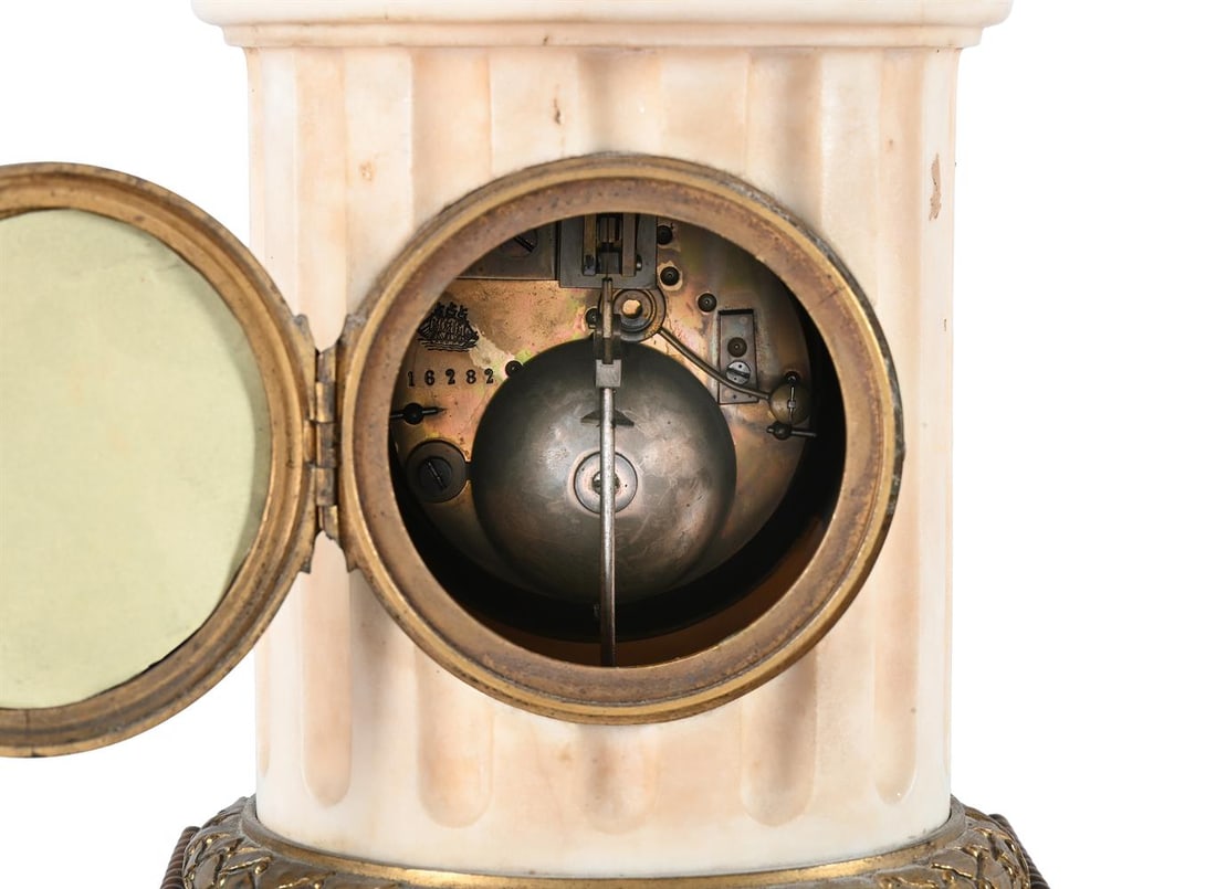 A FRENCH GILT AND PATINATED BRASS MOUNTED FIGURAL MANTEL CLOCK GARNITURE, LATE 19TH CENTURY - 3