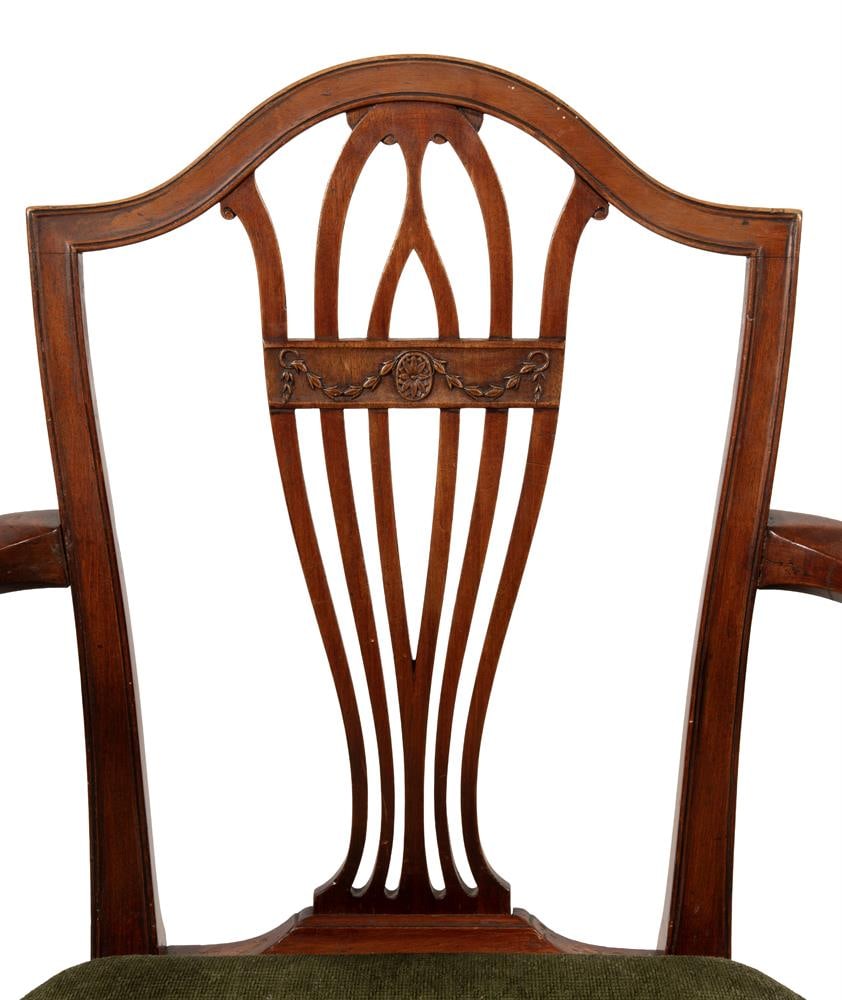 A SET OF TEN MAHOGANY DINING CHAIRS, IN GEORGE III STYLE, FIRST HALF 20TH CENTURY - 3