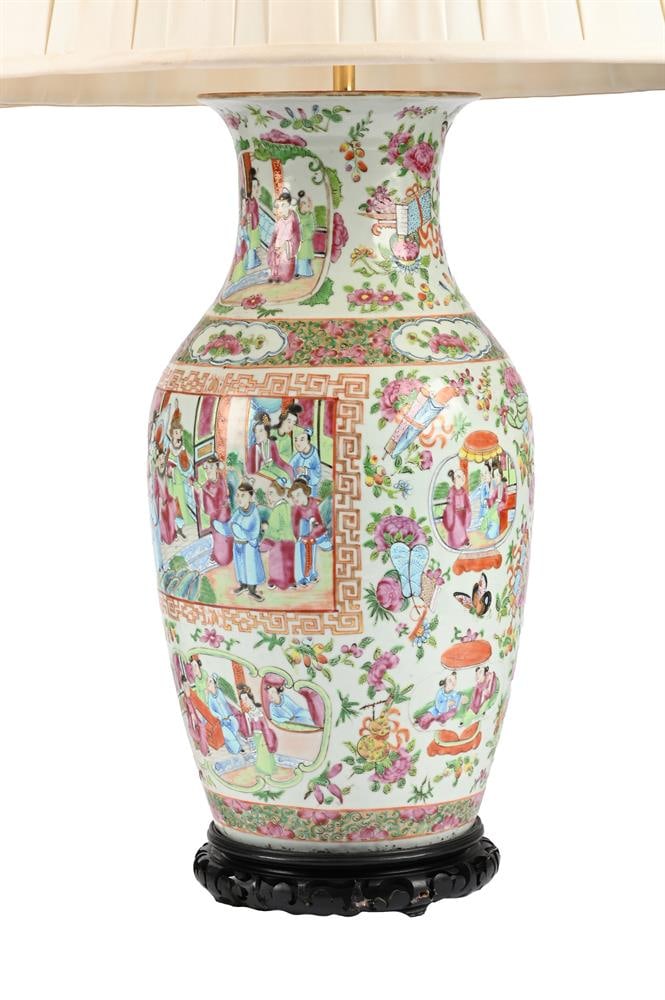 A PAIR OF CANTON ENAMELLED PORCELAIN VASES, LATE 19TH CENTURY - 3