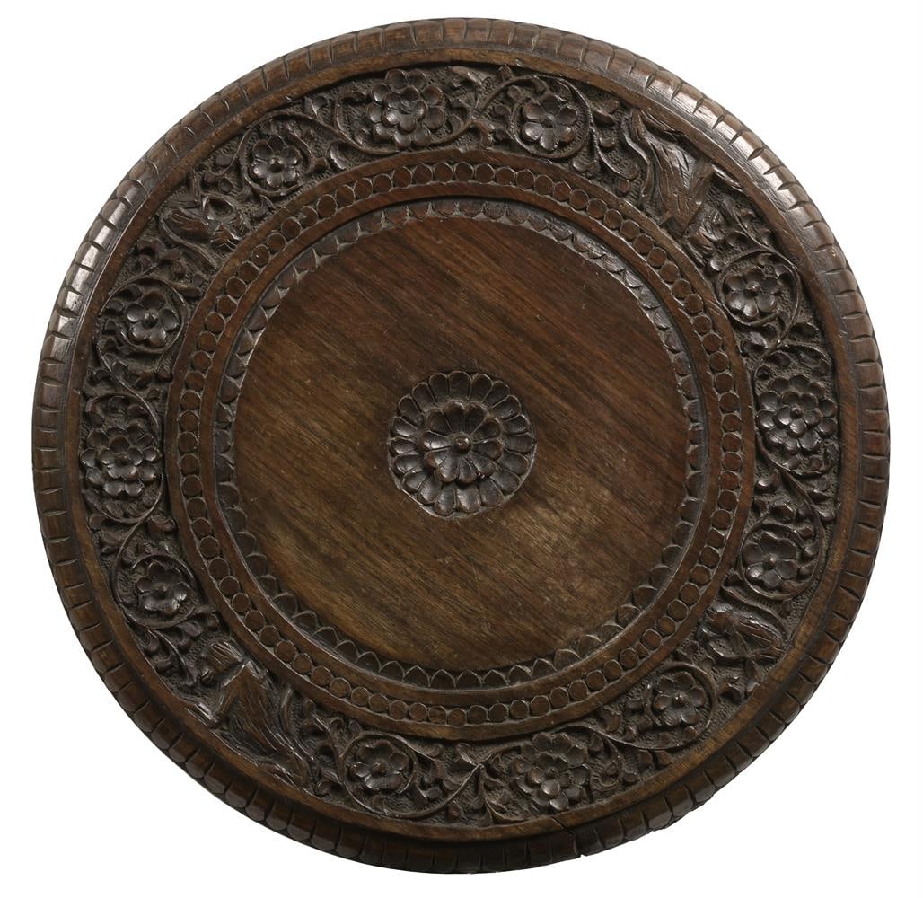Y A MATCHED PAIR OF ANGLO INDIAN BOMBAY BLACKWOOD ELEPHANT SIDE TABLES, SECOND HALF 19TH CENTURY - 3