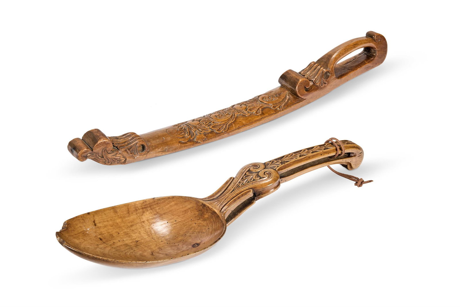 A CARVED SYCAMORE SPOON OF LARGE SIZE, SCANDINAVIAN, 19TH CENTURY (1 of 1)