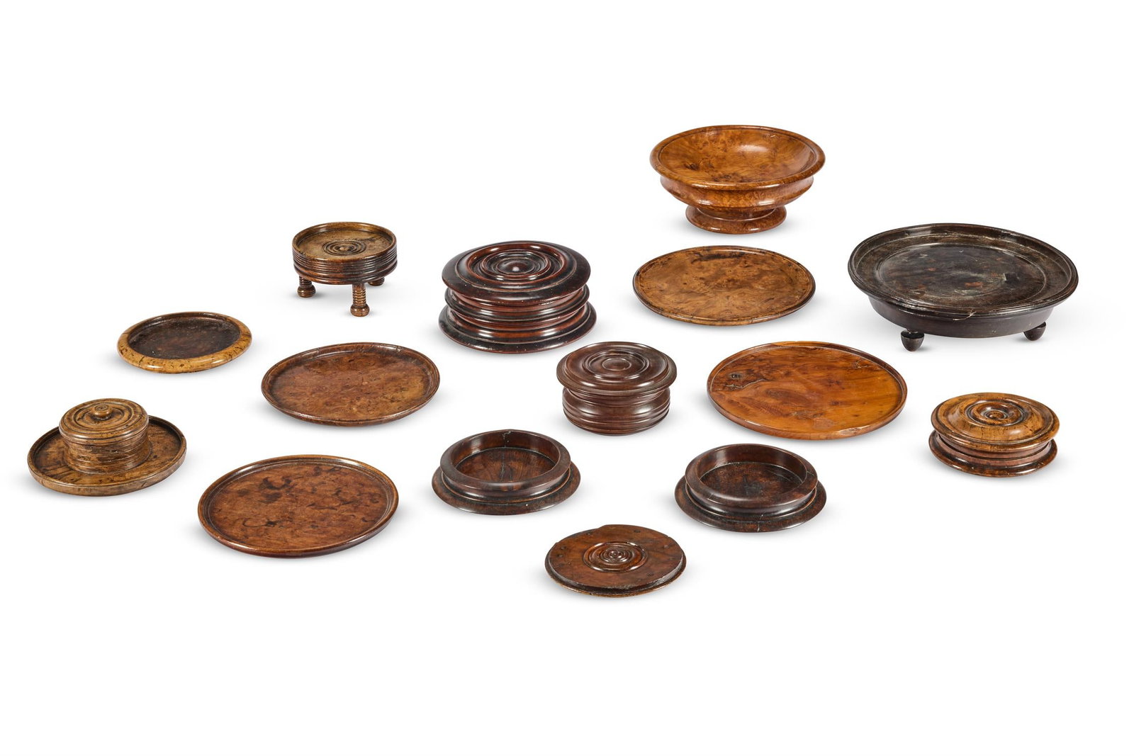 Y A COLLECTION OF FIFTEEN TREEN TURNED BOWLS, BOXES, COASTERS AND STANDS, MOSTLY 19TH CENTURY (1 of 1)