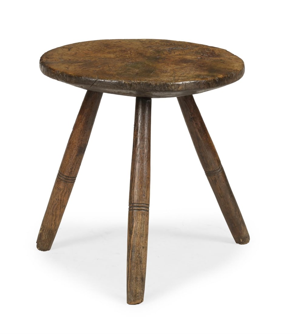 A GEORGE III ELM CRICKET TABLET (1 of 2)