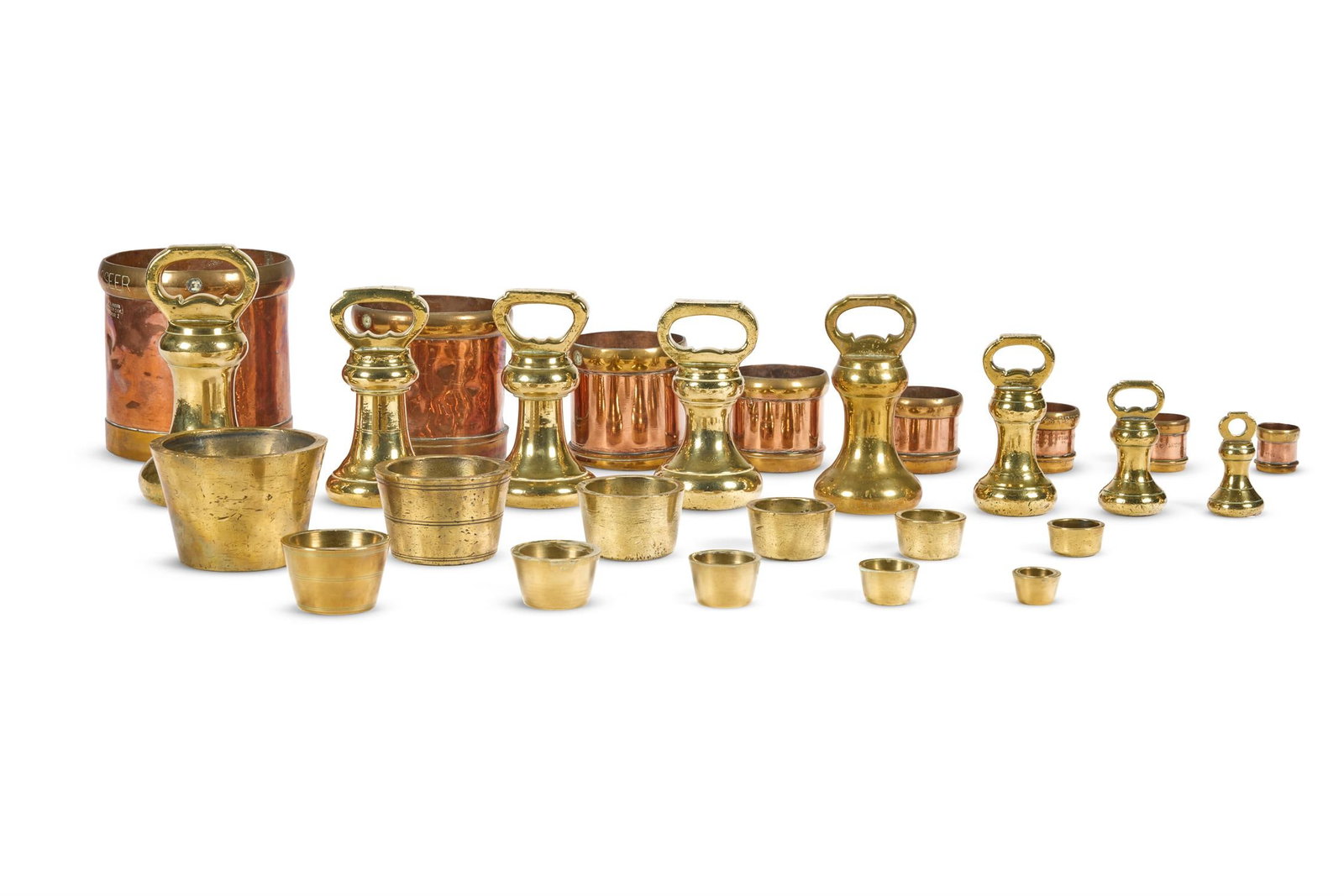 A COLLECTION OF BRASS AND COPPER WEIGHTS AND MEASURES, 19TH AND 20TH CENTURY (1 of 1)