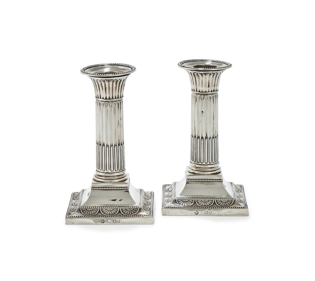 A PAIR OF VICTORIAN SILVER CANDLESTICKS, WILLIAM HUTTON & SONS LTD., LONDON 1895 (1 of 3)