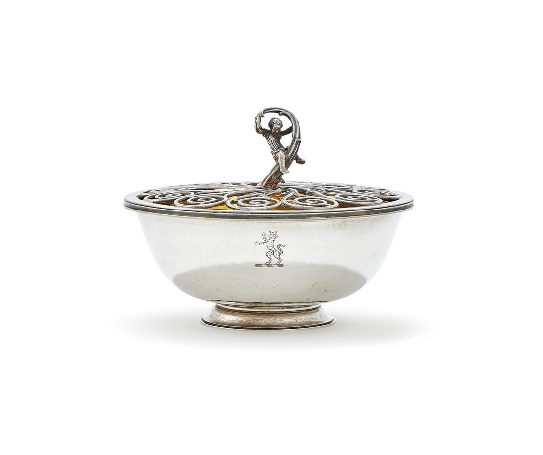 LESLIE GORDON DURBIN, A SILVER BOWL AND COVER, LONDON 1968 (1 of 4)