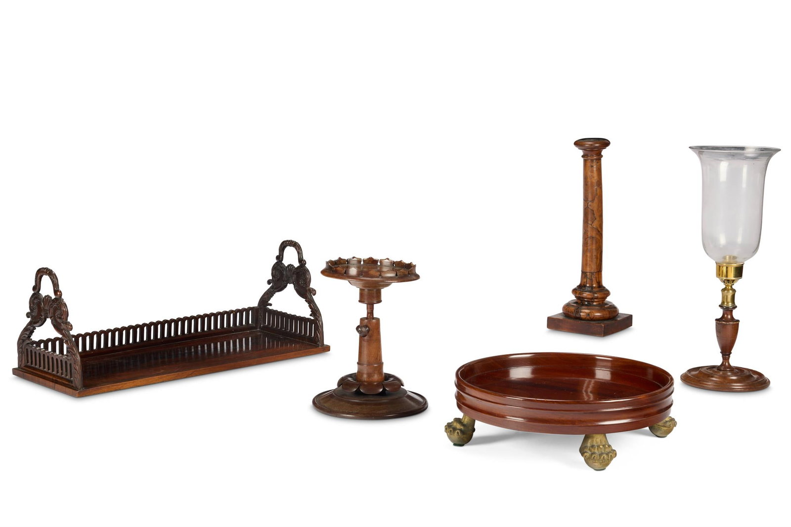 Y A WILLIAM IV MAHOGANY ADJUSTABLE CANDLESTAND, CIRCA 1835 25cm high (max) (1 of 1)