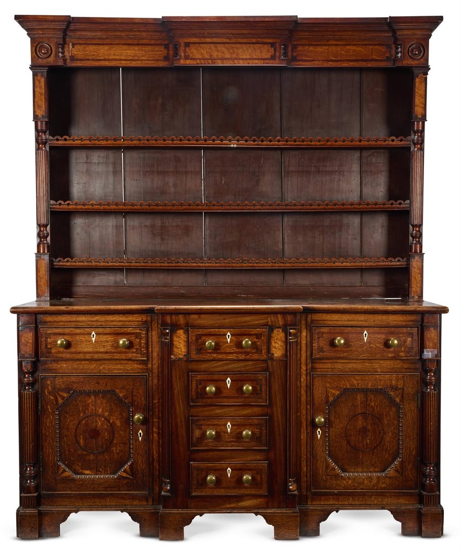 Y A GEORGE III OAK, MAPLE AND ROSEWOOD DRESSER, PROBABLY ANGLESEY, CIRCA 1800 (1 of 3)