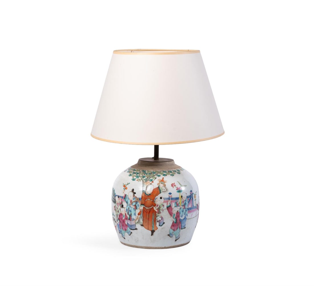 A CHINESE FAMILLE ROSE GINGER JAR, LATE 19TH CENTURY (1 of 3)