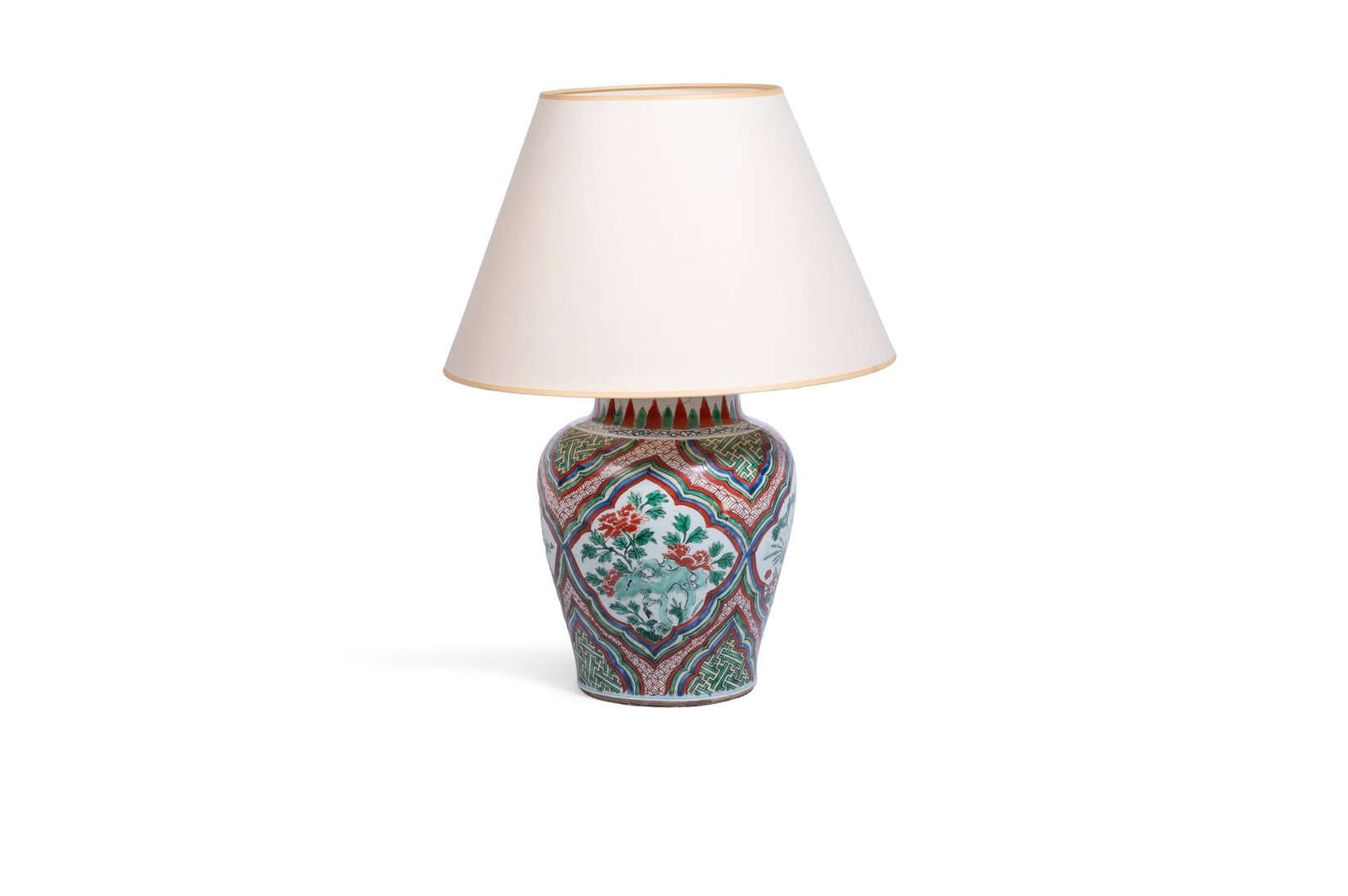 A CHINESE WUCAI VASE, 17TH CENTURY (1 of 3)