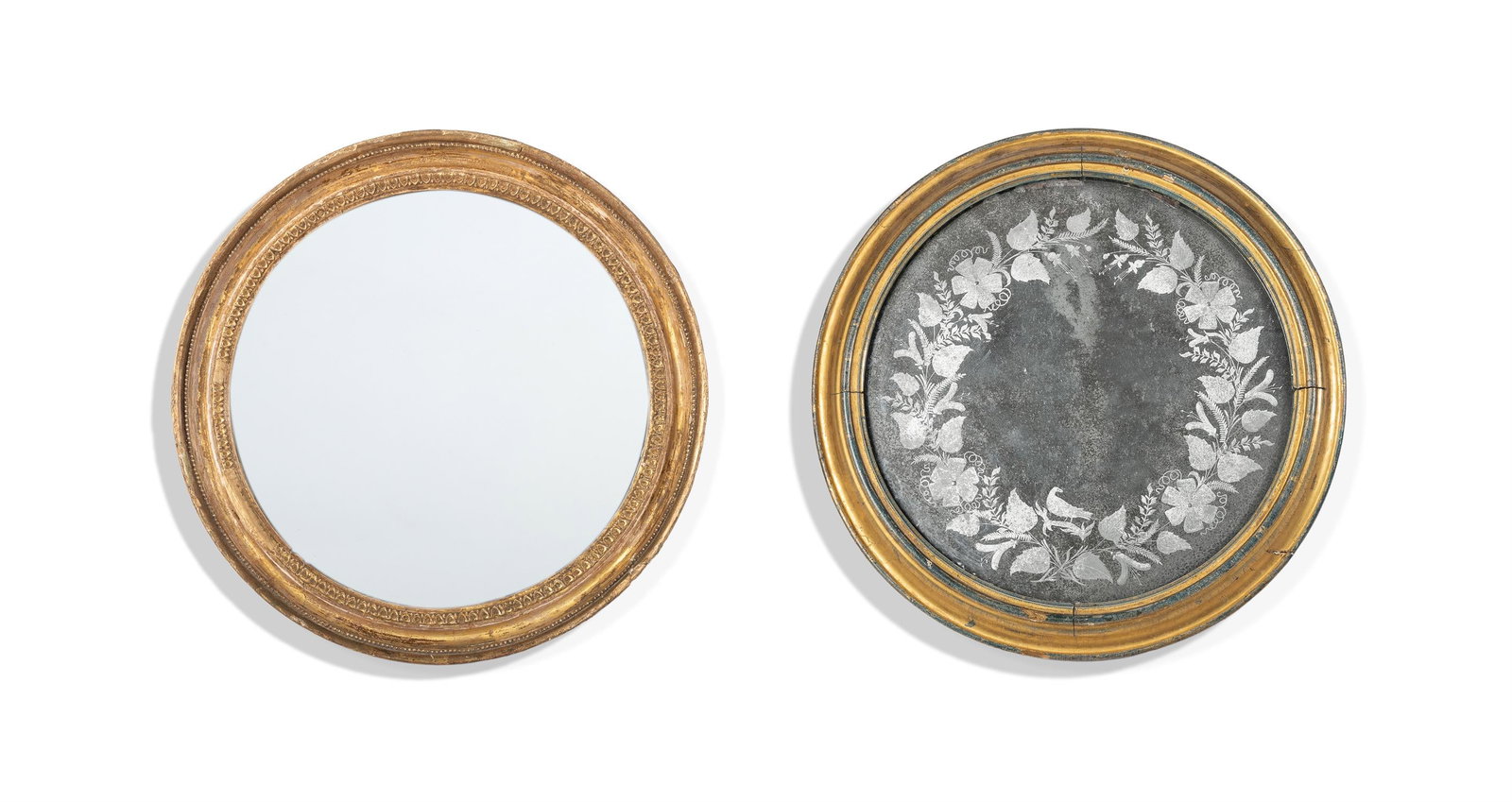 A CIRCULAR GILTWOOD AND ETCHED GLASS MIRROR, MID 19TH CENTURY (1 of 4)