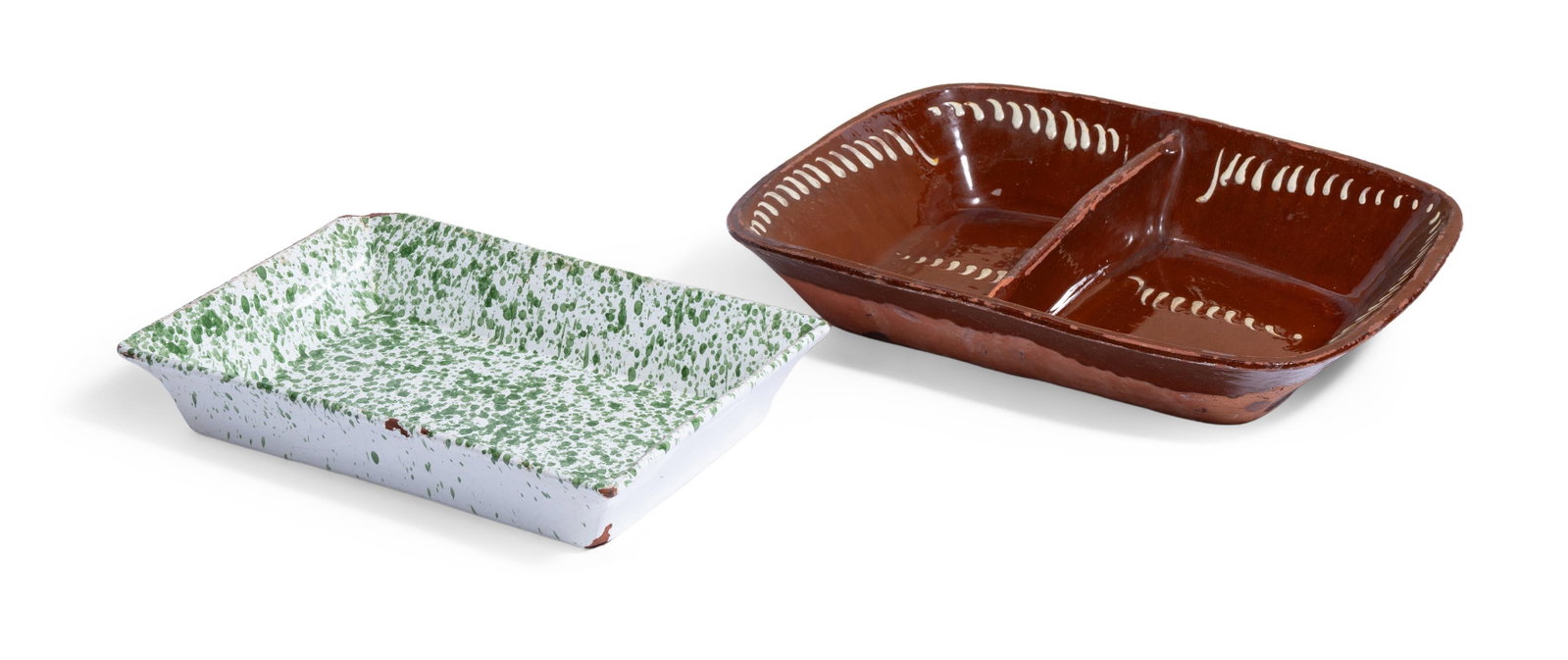 A RED POTTERY BROWN GLAZED SLIPWARE BAKING DISH OF SUSSEX TYPE, ENGLISH (1 of 3)