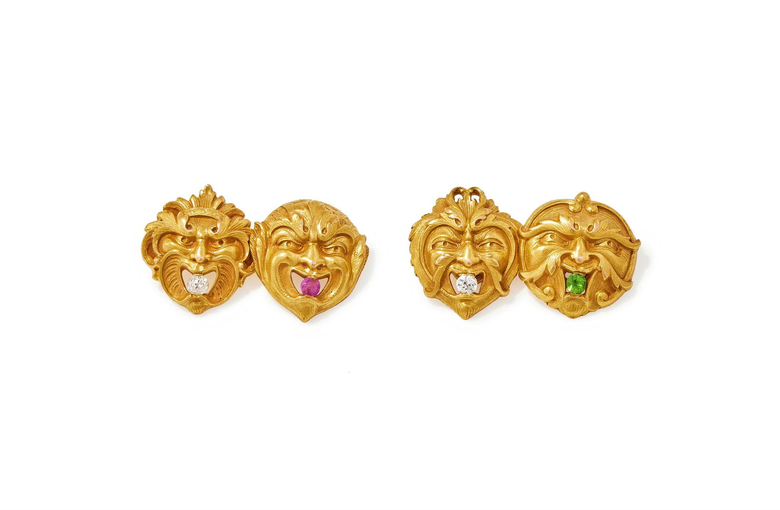 A PAIR OF GEM SET CUFFLINKS (1 of 2)