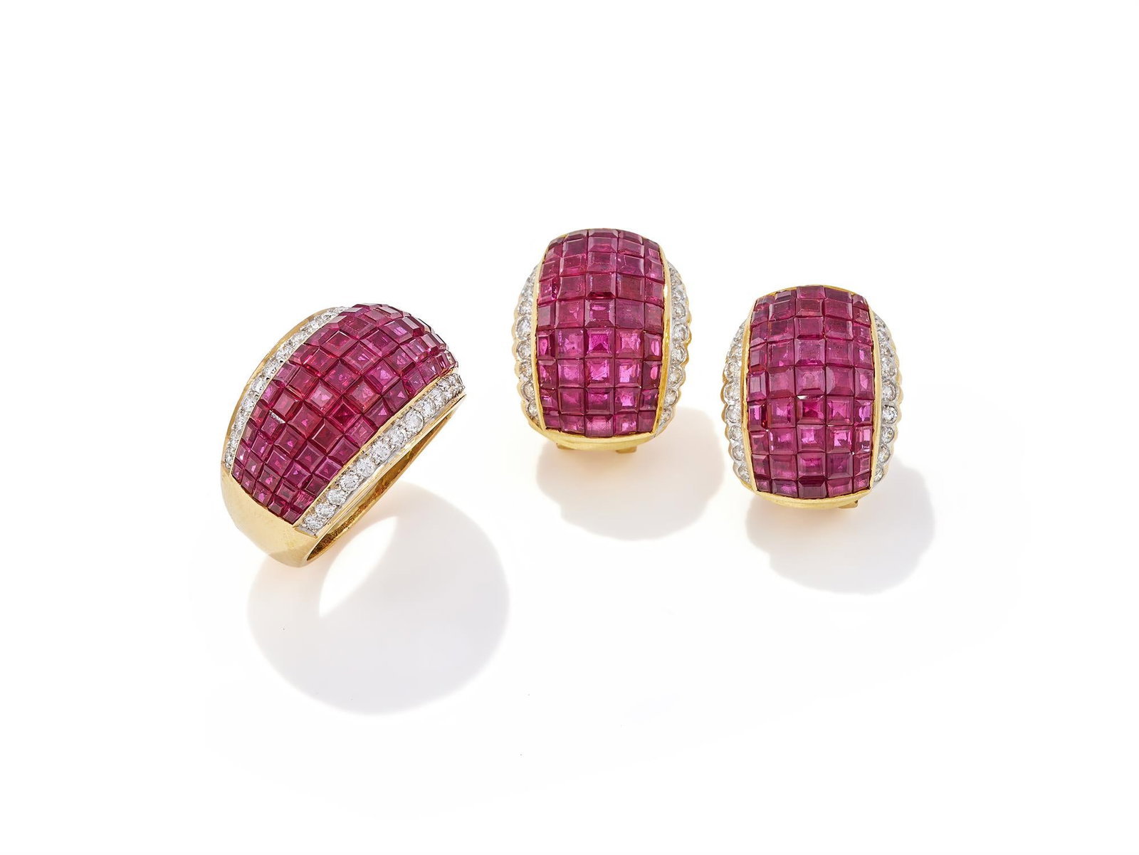 A RUBY AND DIAMOND DRESS RING AND EARRINGS (1 of 3)