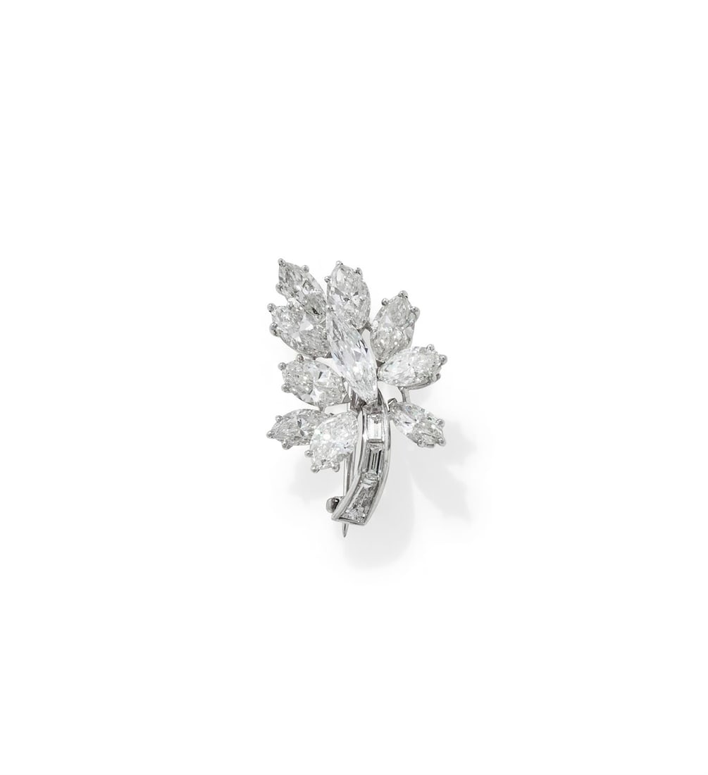 A DIAMOND FOLIATE BROOCH (1 of 2)
