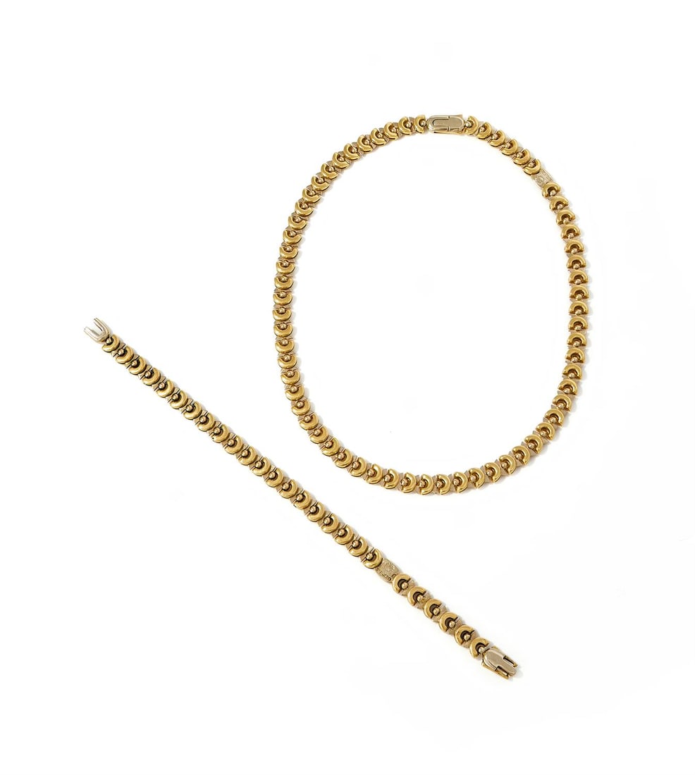 FULKRO, A FANCY LINK NECKLACE AND BRACELET SET (1 of 3)