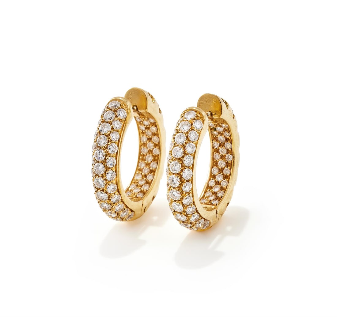 ASPREY, A PAIR OF DIAMOND HOOP EARRINGS (1 of 3)