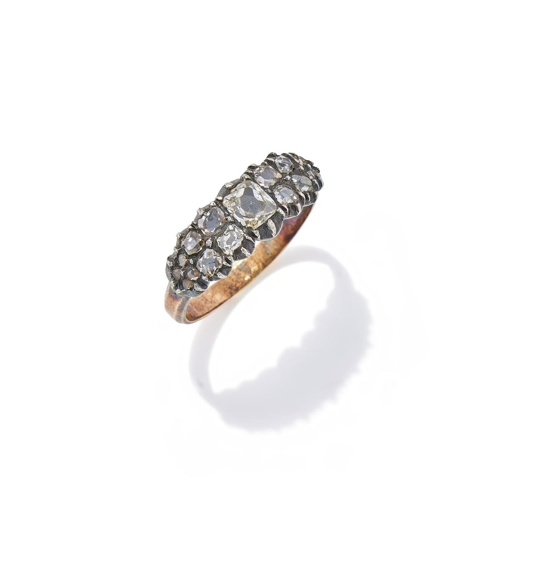 A GEORGIAN DIAMOND RING (1 of 3)