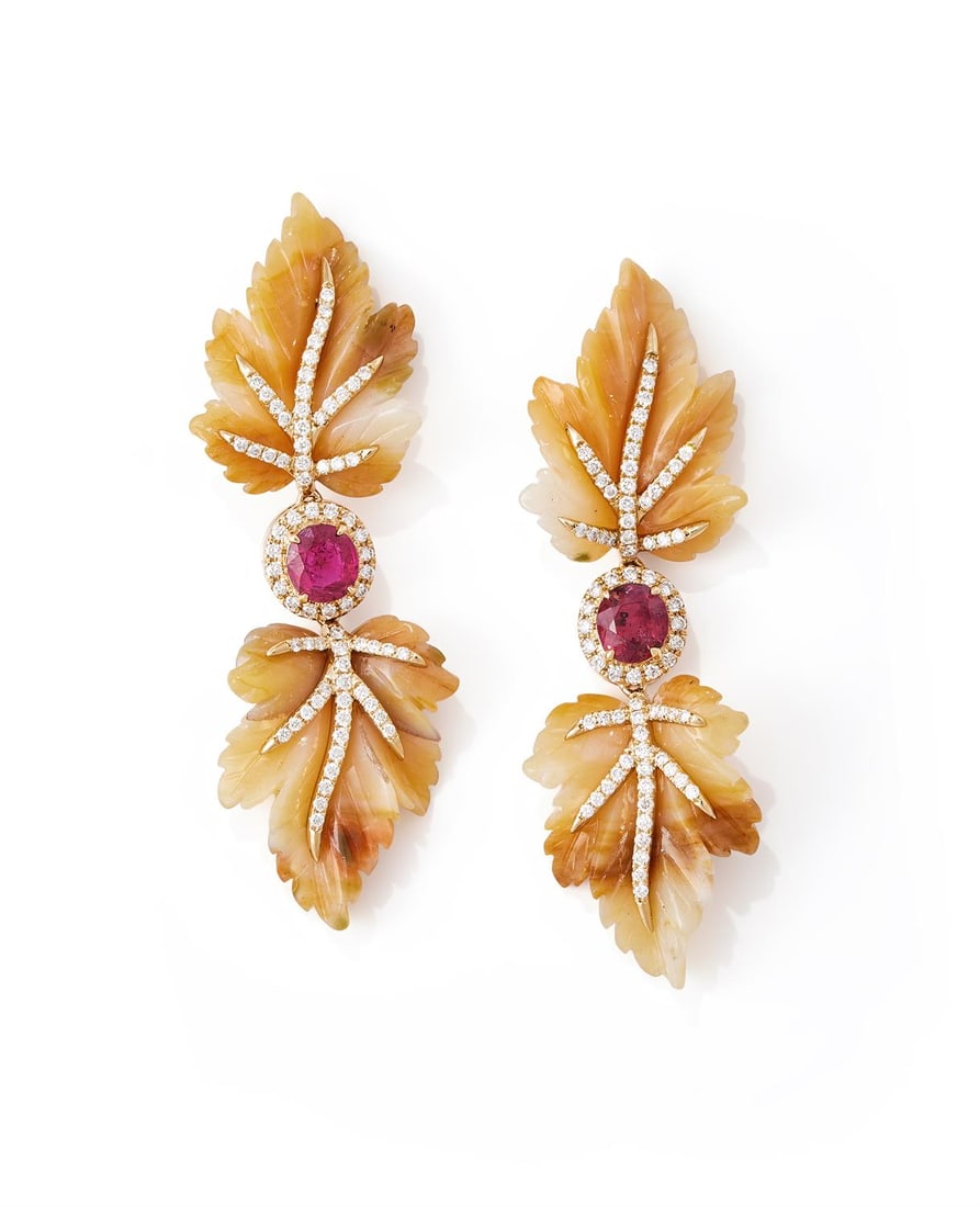 A PAIR OF JASPER, RUBY AND DIAMOND EARRINGS (1 of 2)