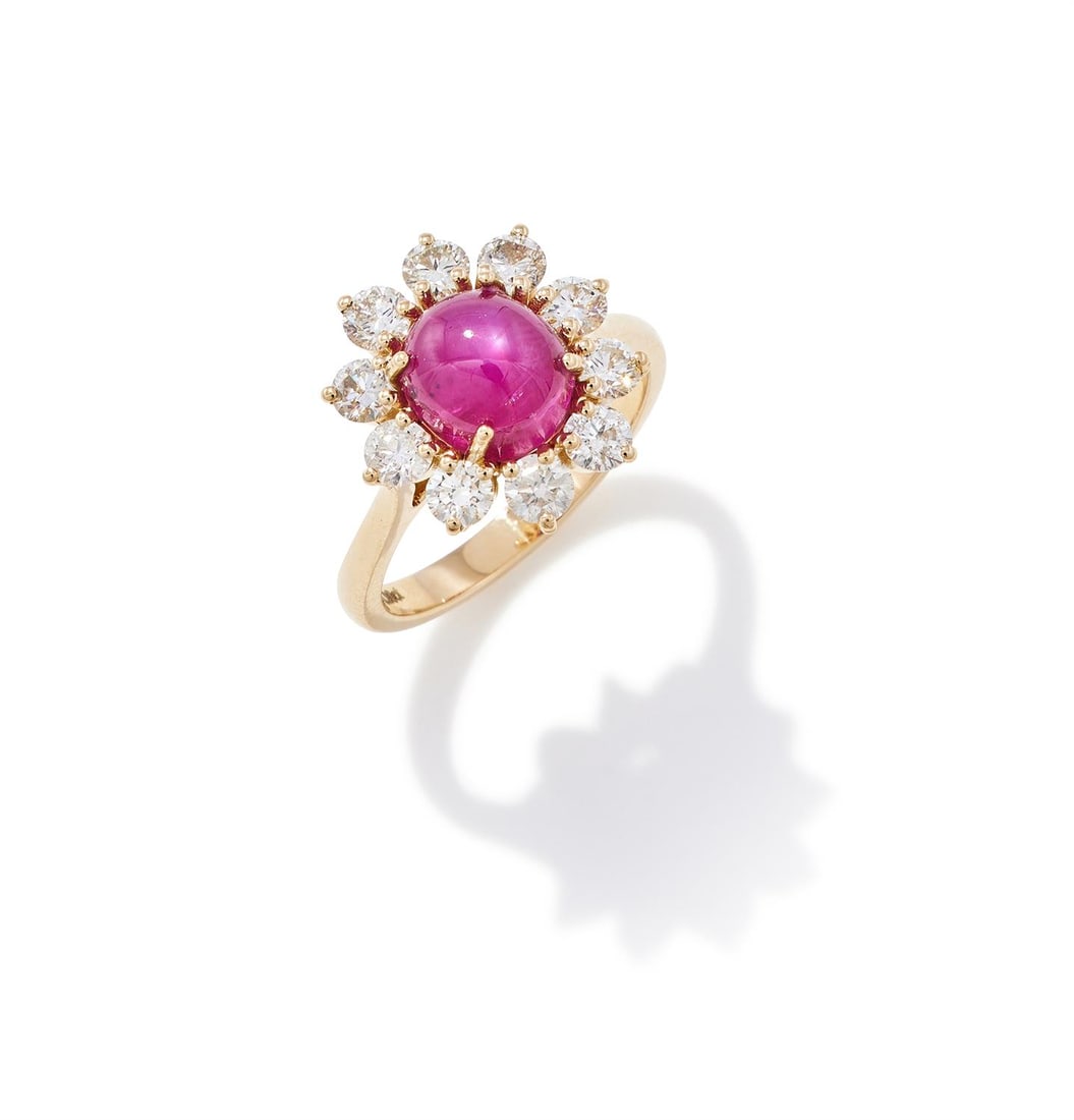 A STAR RUBY AND DIAMOND CLUSTER RING - 2