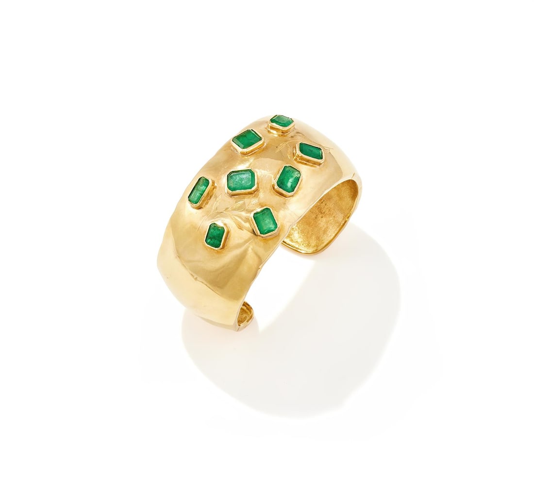 AN EMERALD BANGLE (1 of 3)