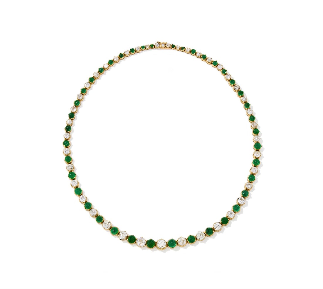 AN EMERALD AND DIAMOND LINE NECKLACE (1 of 2)