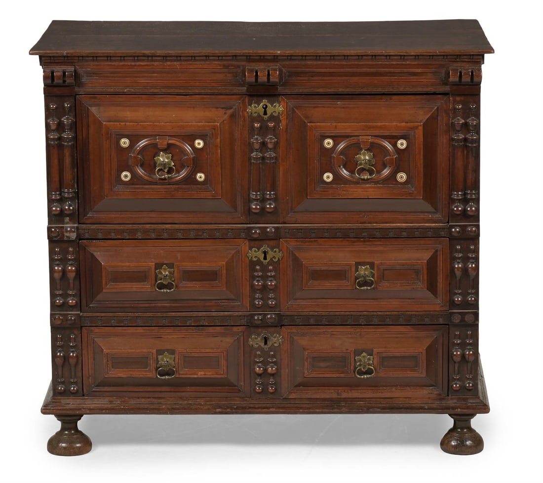 Y A CHARLES II OAK AND FRUITWOOD CHEST OF DRAWERS, CIRCA 1675 (1 of 3)