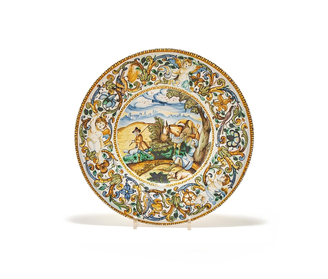 AN ITALIAN MAIOLICA PLATE, CASTELLI D'ABRUZZO, LATE 17TH CENTURY (1 of 2)