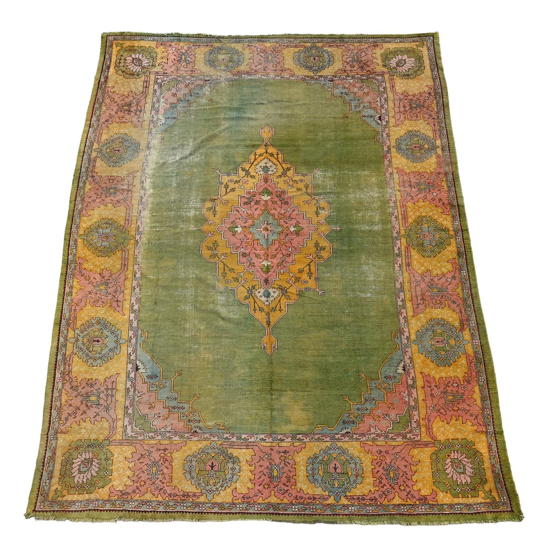 AN USHAK CARPET (1 of 4)