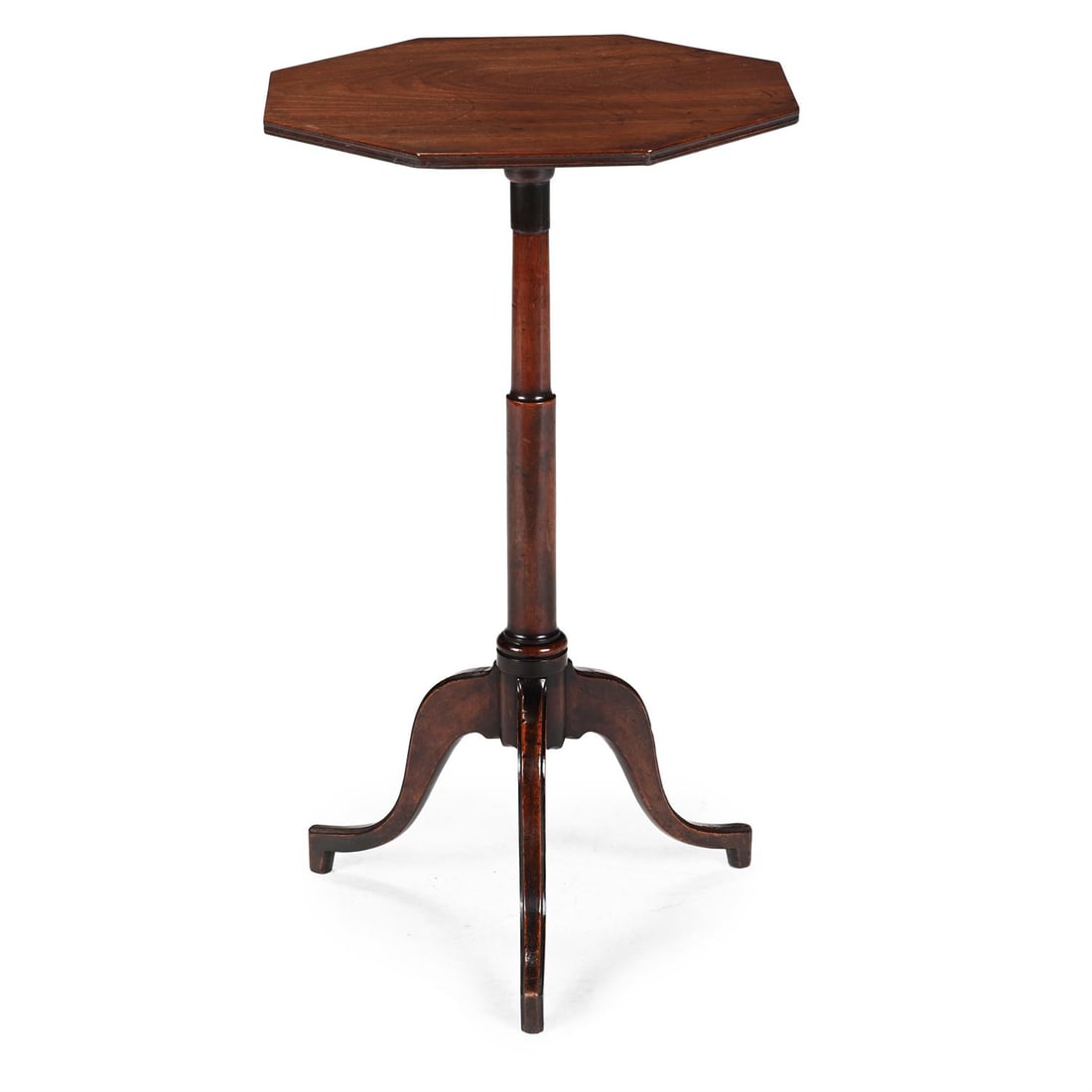 A GEORGE III MAHOGANY TRIPOD TABLE, CIRCA 1790 (1 of 3)