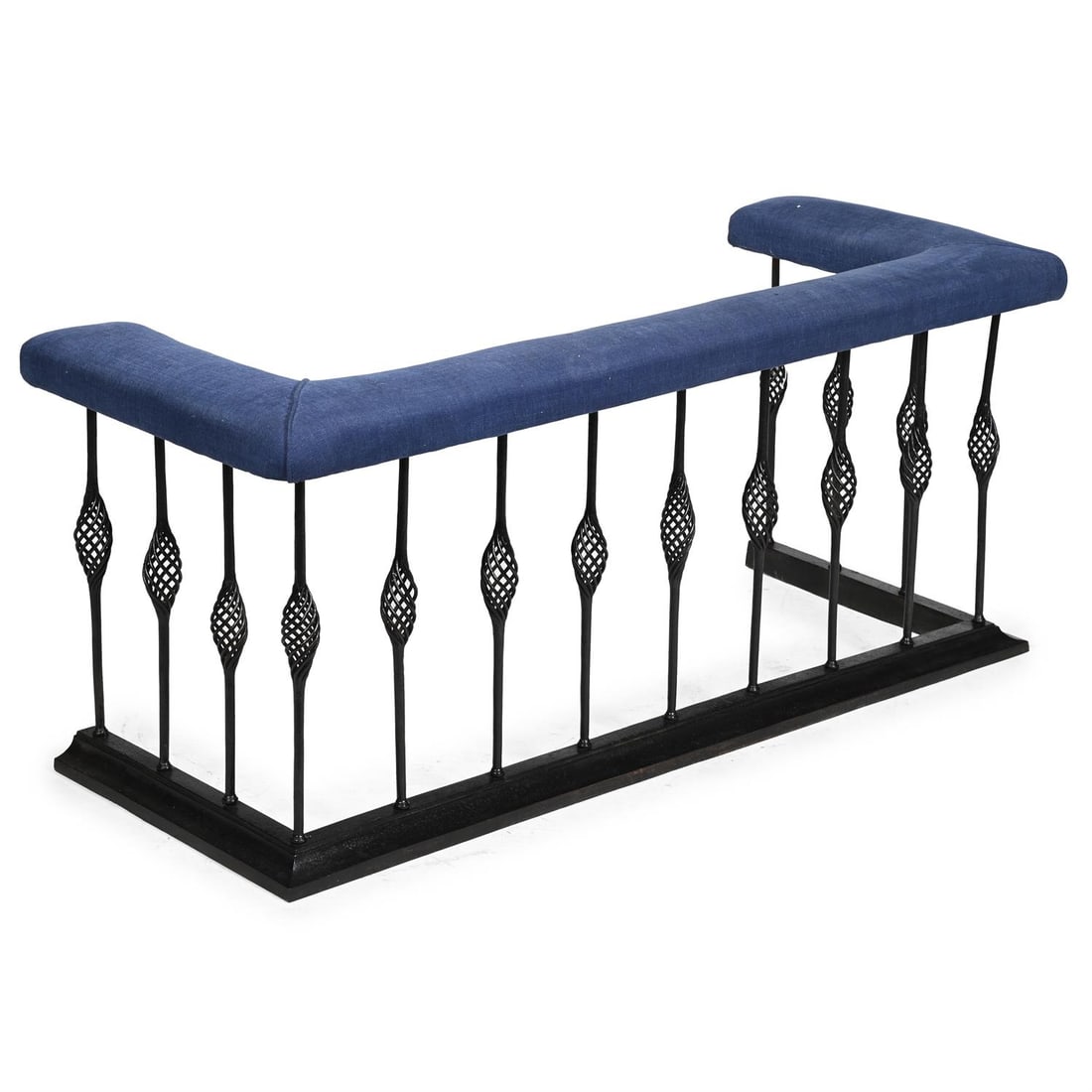 AN UPHOLSTERED WROUGHT IRON CLUB FENDER, SECOND HALF 20TH CENTURY: AN UPHOLSTERED WROUGHT IRON CLUB FENDER SECOND HALF 20TH CENTURY externally 62cm high, 136cm wide, 52.5cm deep internally at the base 121.5cm wide, 46cm deep