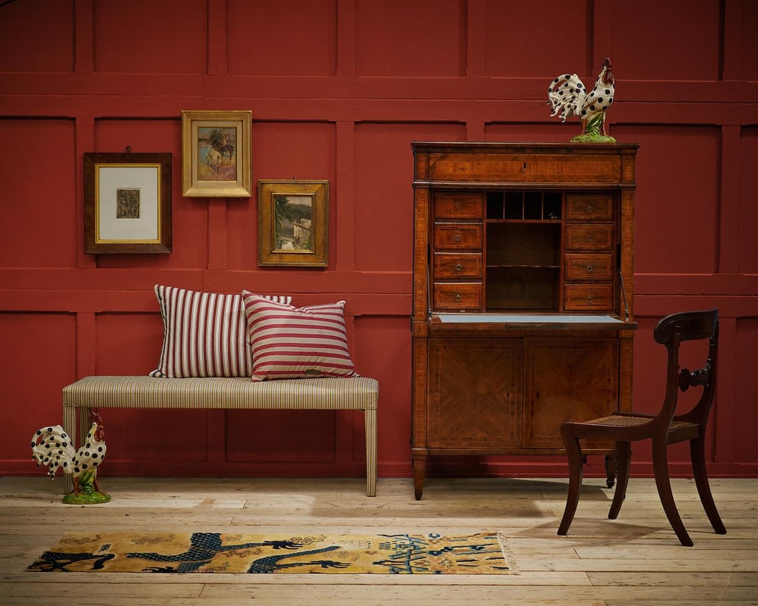 Y A WALNUT AND TULIPWOOD CROSSBANDED ESCRITOIRE, EARLY 19TH CENTURY - 4