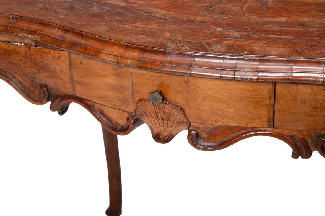 A WALNUT QUARTER VENEERED SIDE TABLE, ITALIAN, EARLY 19TH CENTURY - 2