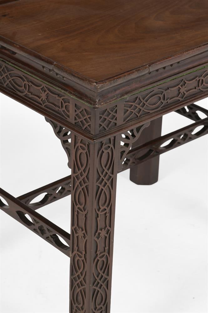 A GEORGE III CARVED MAHOGANY TRAY, 18TH TO EARLY 19TH CENTURY, ON A LATER STAND - 3