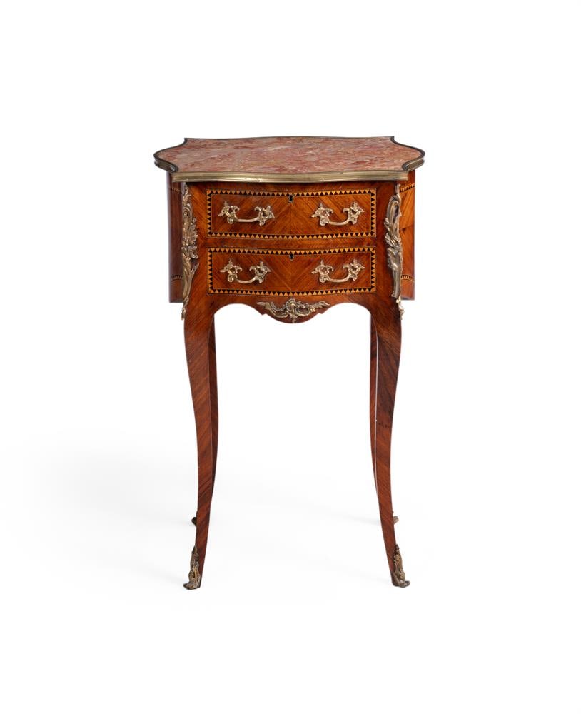 Y A KINGWOOD PARQUETRY, GILT METAL MOUNTED AND MARBLE TOPPED TABLE, LATE 19TH OR EARLY 20TH CENTURY - 2