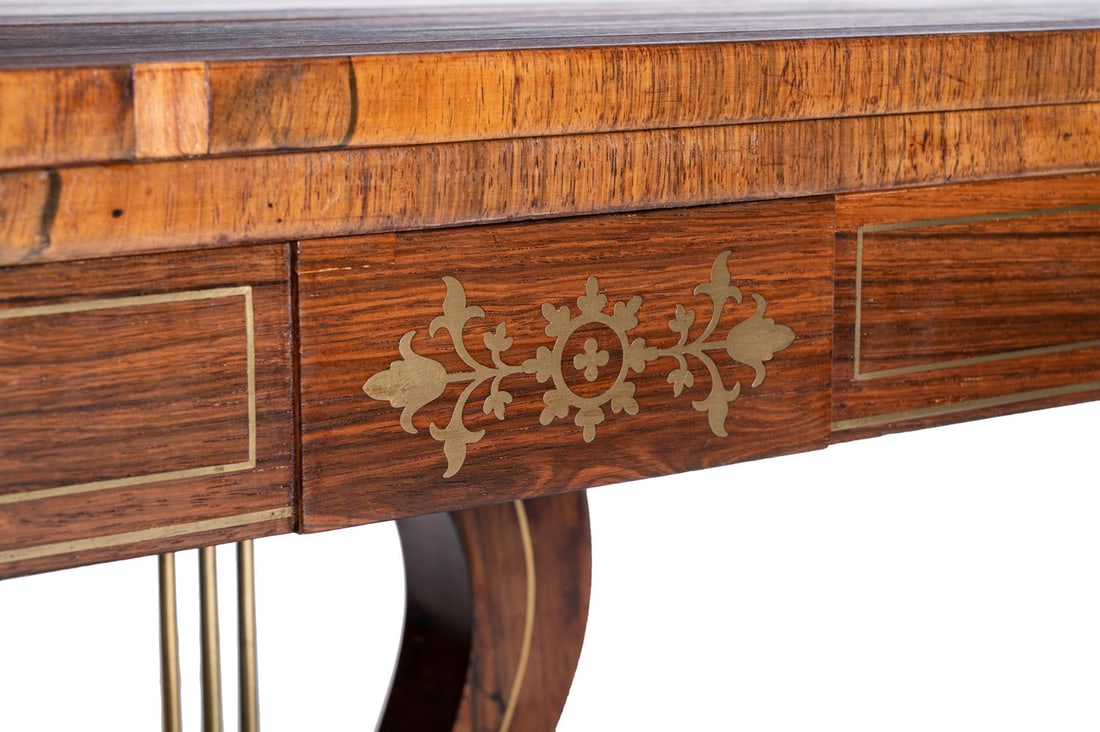 Y A REGENCY BRASS INLAID FIGURED ROSEWOOD FOLD OVER CARD TABLE, CIRCA 1815 - 4