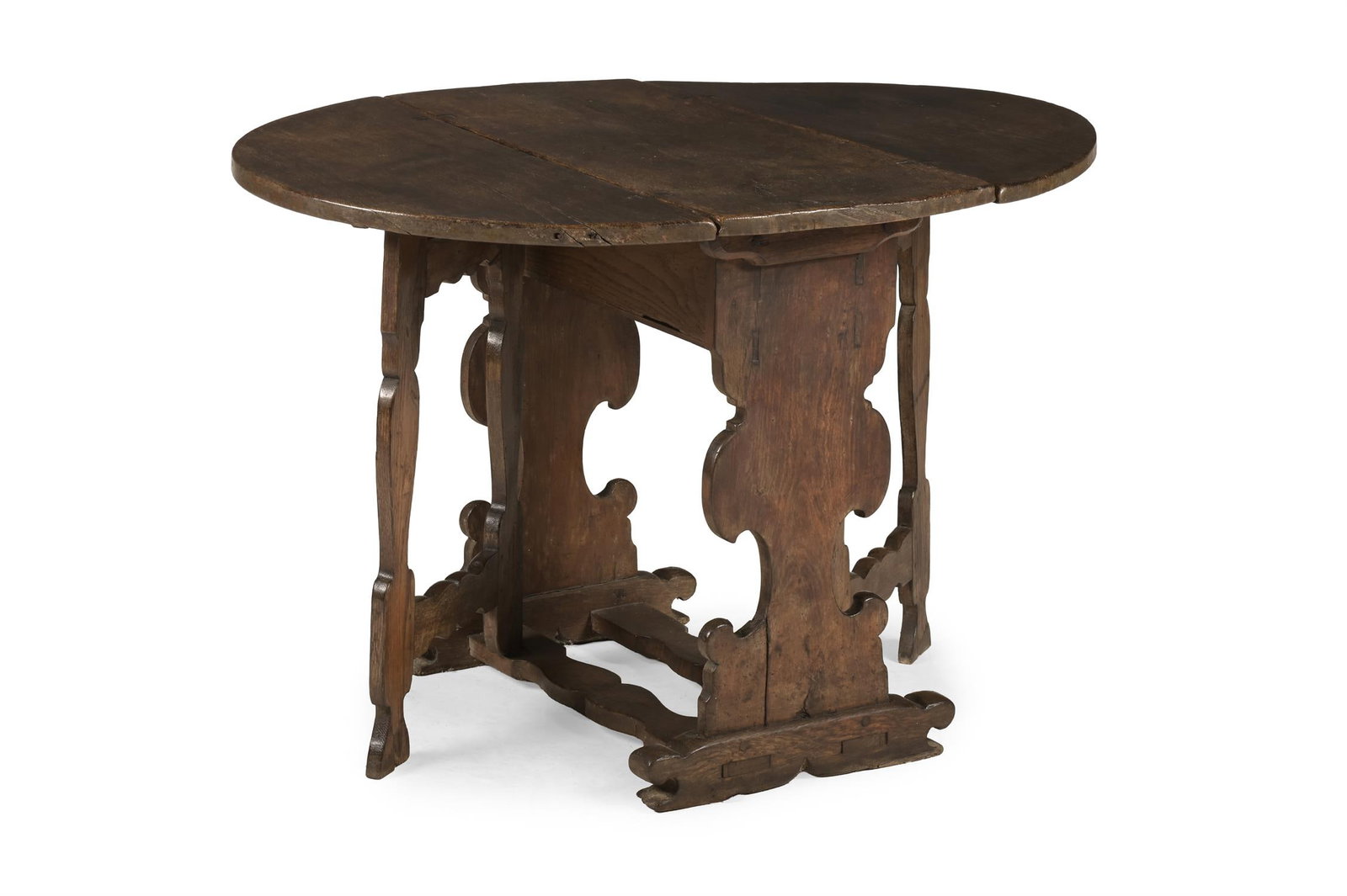 A CONTINENTAL OVAL OAK AND WALNUT GATELEG TABLE, LATE 17TH CENTURY (1 of 4)