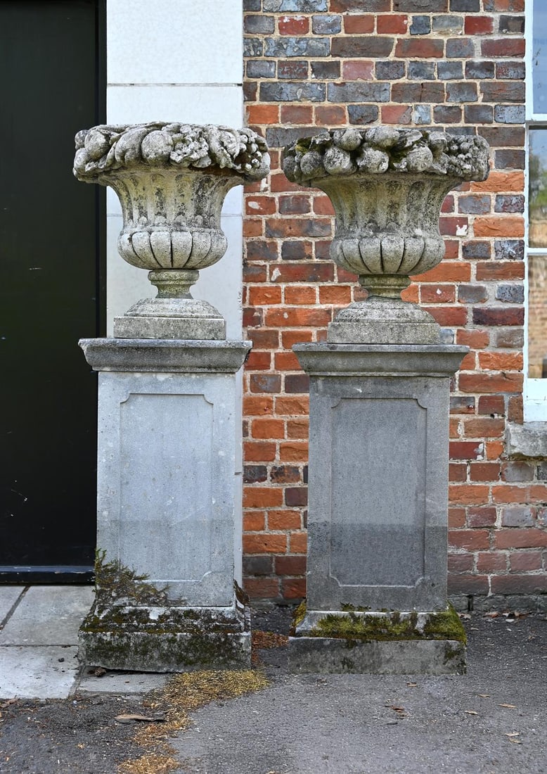 A PAIR OF CARVED LIMESTONE PEDESTAL URNS, EARLY 20TH CENTURY (1 of 1)