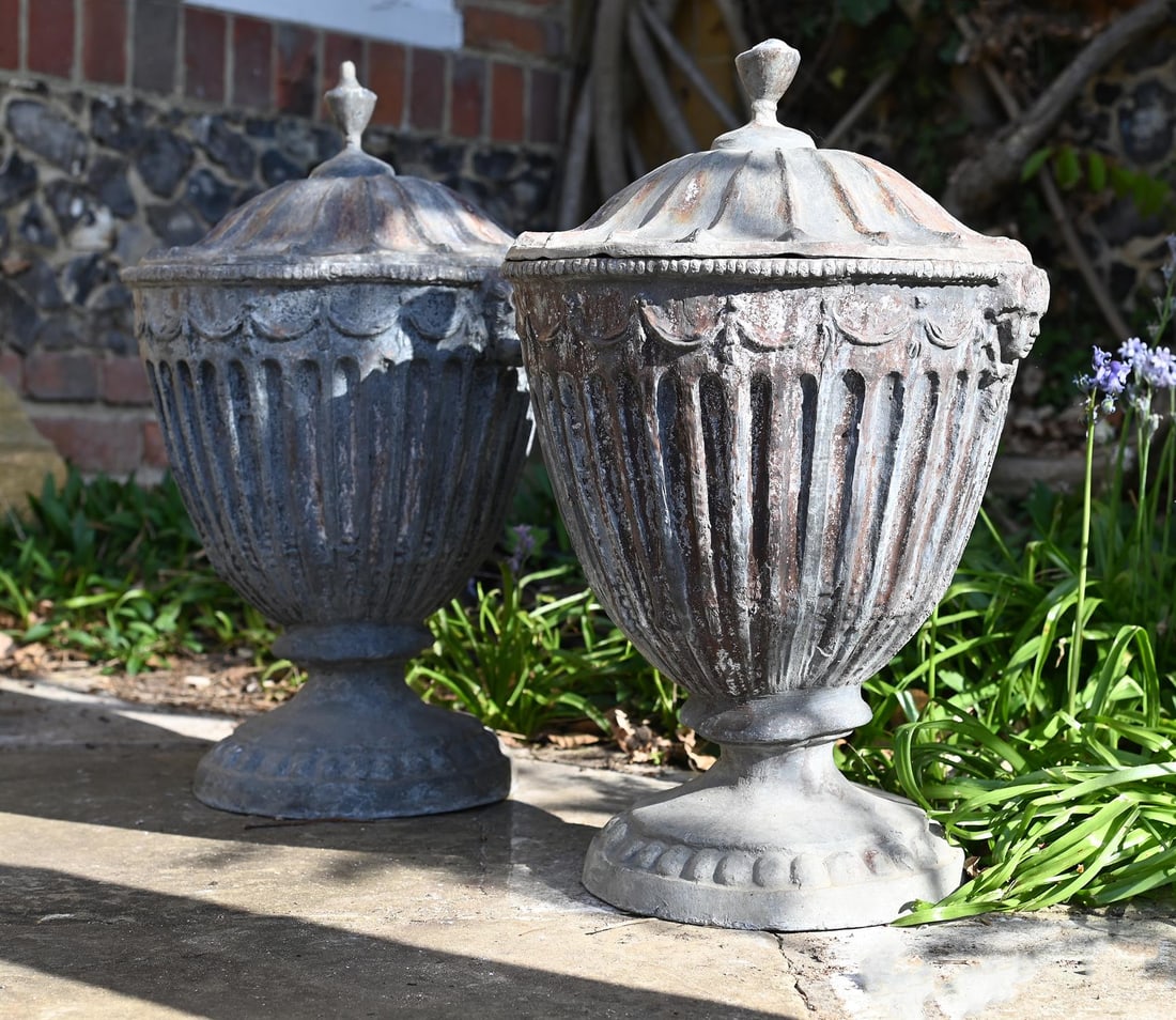 A PAIR OF LEAD URN FINIALS, IN THE MANNER OF ROBERT ADAM, 20TH CENTURY (1 of 1)
