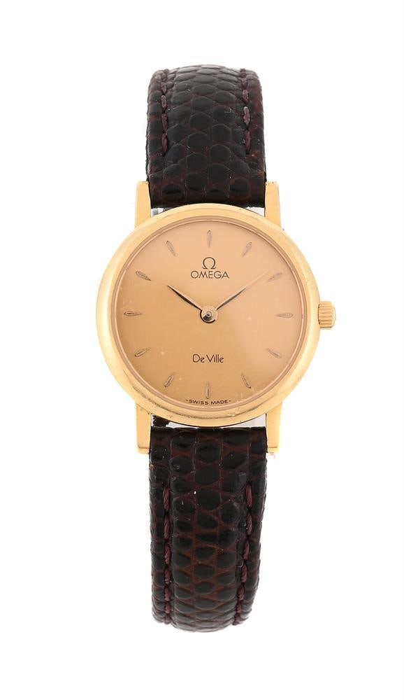 OMEGA, DE VILLE, REF. 595.1111, A LADY'S 18 CARAT GOLD WRISTWATCH: OMEGA, DE VILLE, REF. 595.1111 A LADY'S 18 CARAT GOLD WRISTWATCH, NO. 53565558, CIRCA 1990 Movement: Cal. 1470, quartz, 13 jewels Case: 18 carat gold case, snap case back, stamped with 0.750