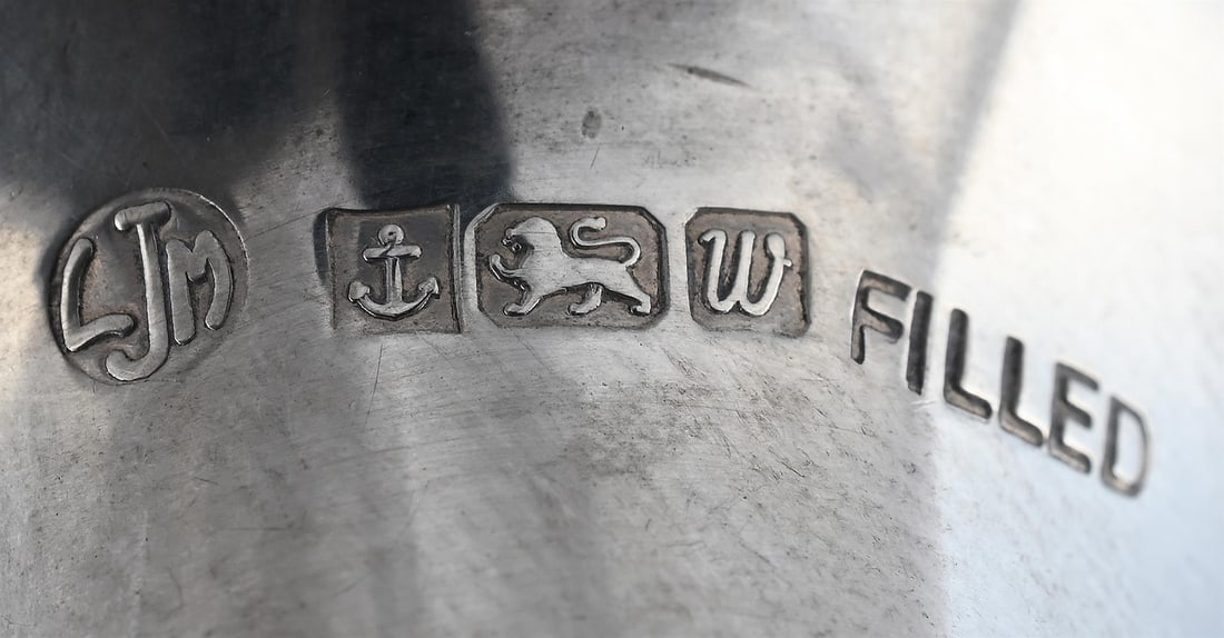 A SILVER MOUNTED BOTTLE STOPPER - 2